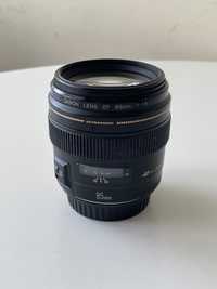 Canon 85 1.8  mm