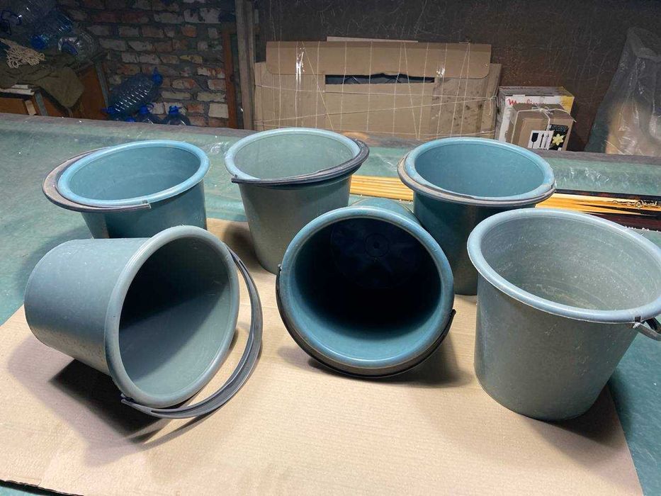 Продам ведра пластмассовые хозяйственные 10л