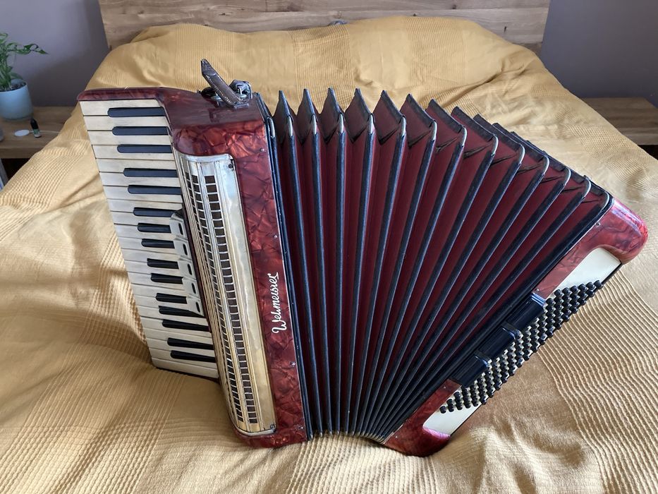 Akordeon Weltmeister 96 basów