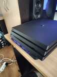 Play Station 4 pro (2 TB)  повна комплектація 10500