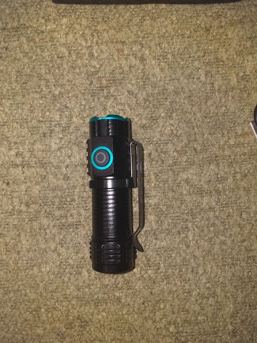 Latarka taktyczna LED,militaria,survival,turystyka,wojskowe,policja,