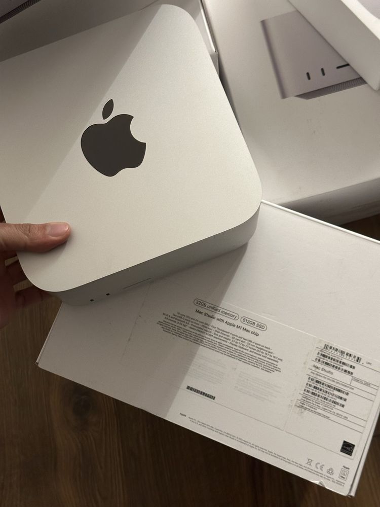 Mac Studio M1 Max