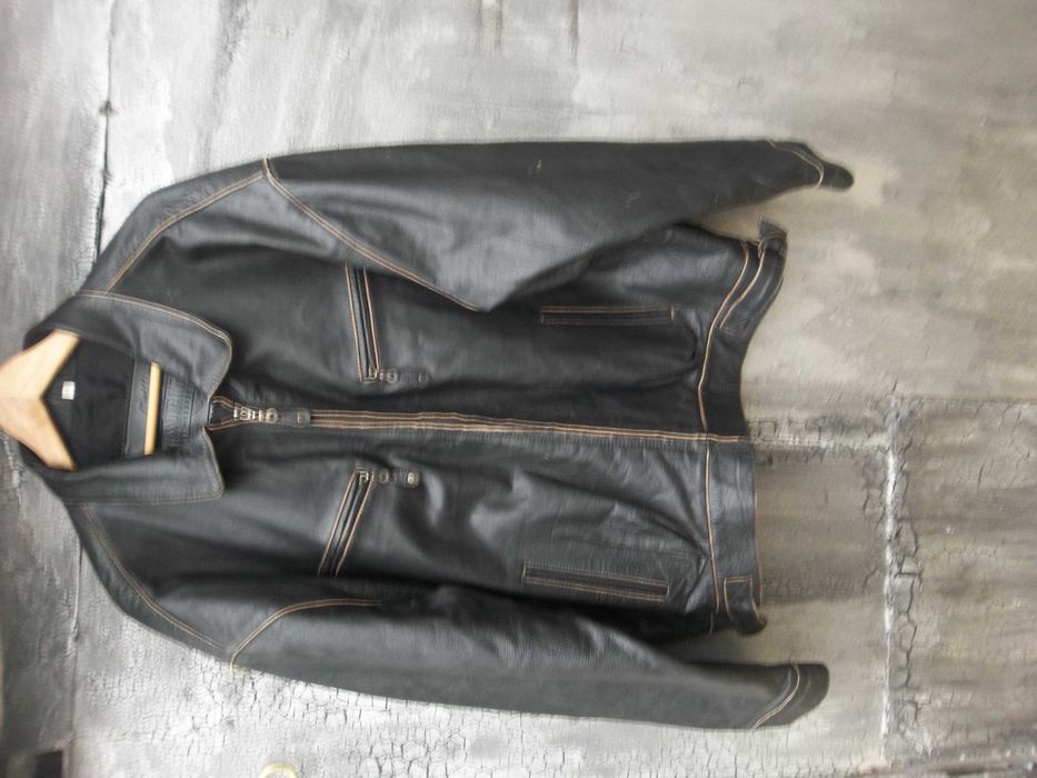 Брендовая, кожаная куртка. р. 56. идеал.