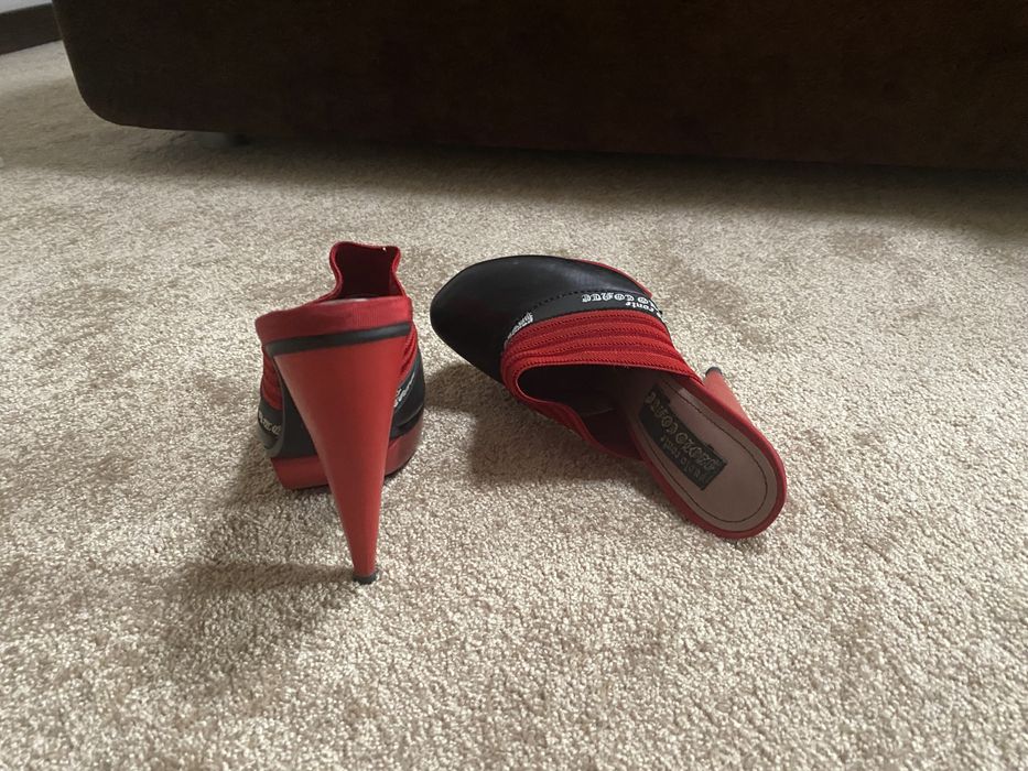 Женские шлепанцы