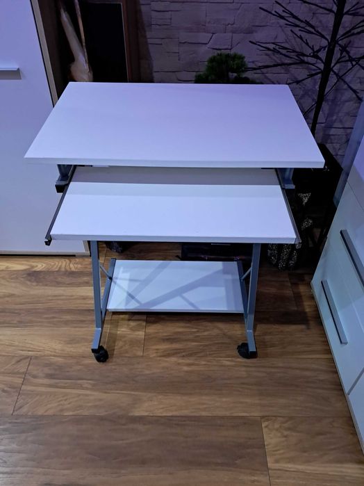 Biurko komputerowe  lub pod laptop