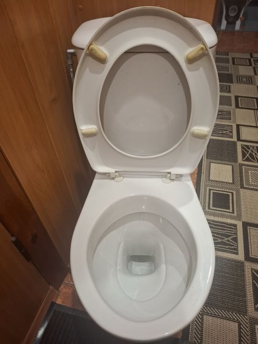 Продам унитаз б/у