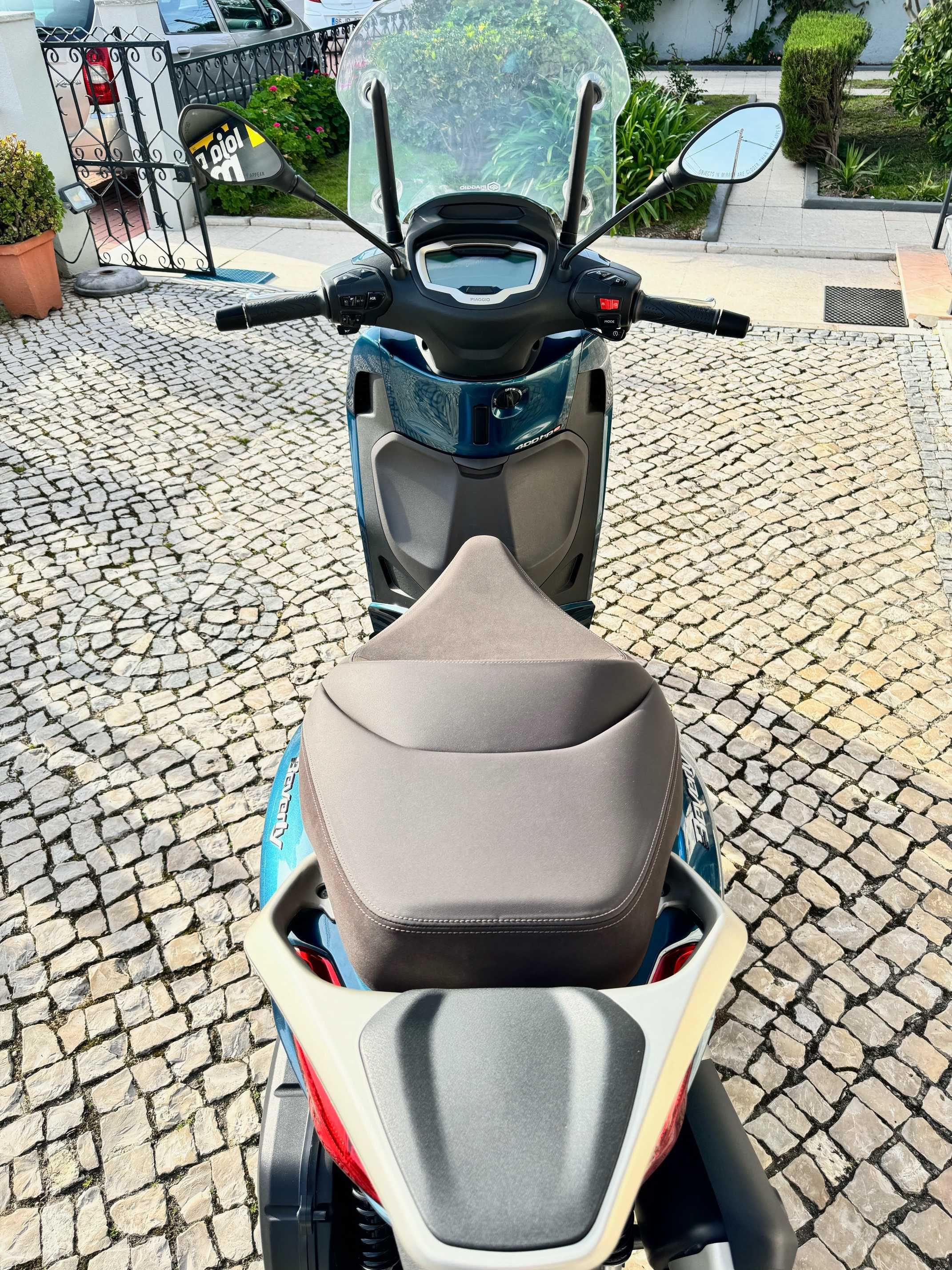 Piaggio Beverly 400 HPE - Moto de Serviço