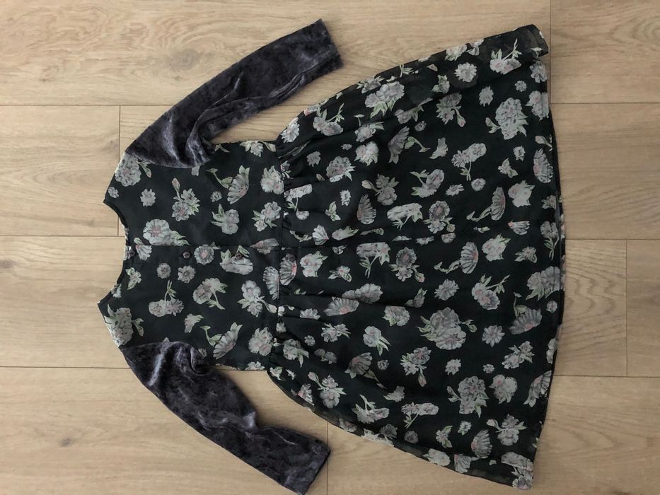 Sukienka tiul rozm. 104