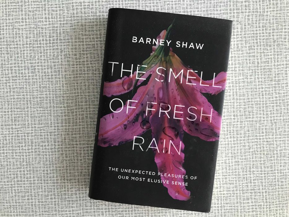 'The Smell of Fresh Rain' Barney Shaw - książka (j. angielski)