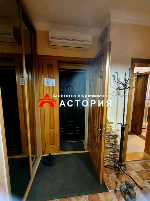 Продаж повнометражної 3-кімнатної квартири!