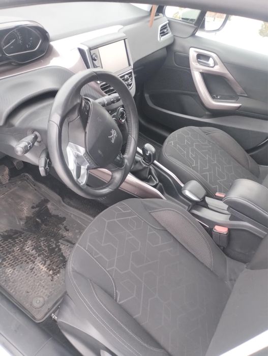 Peugeot 2008 pierwszy wlasciciel