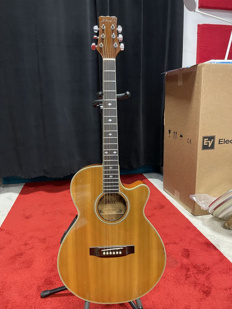 Koreańska gitara elektroakustyczna Phil akustyk inkrustacje krzyże wąs