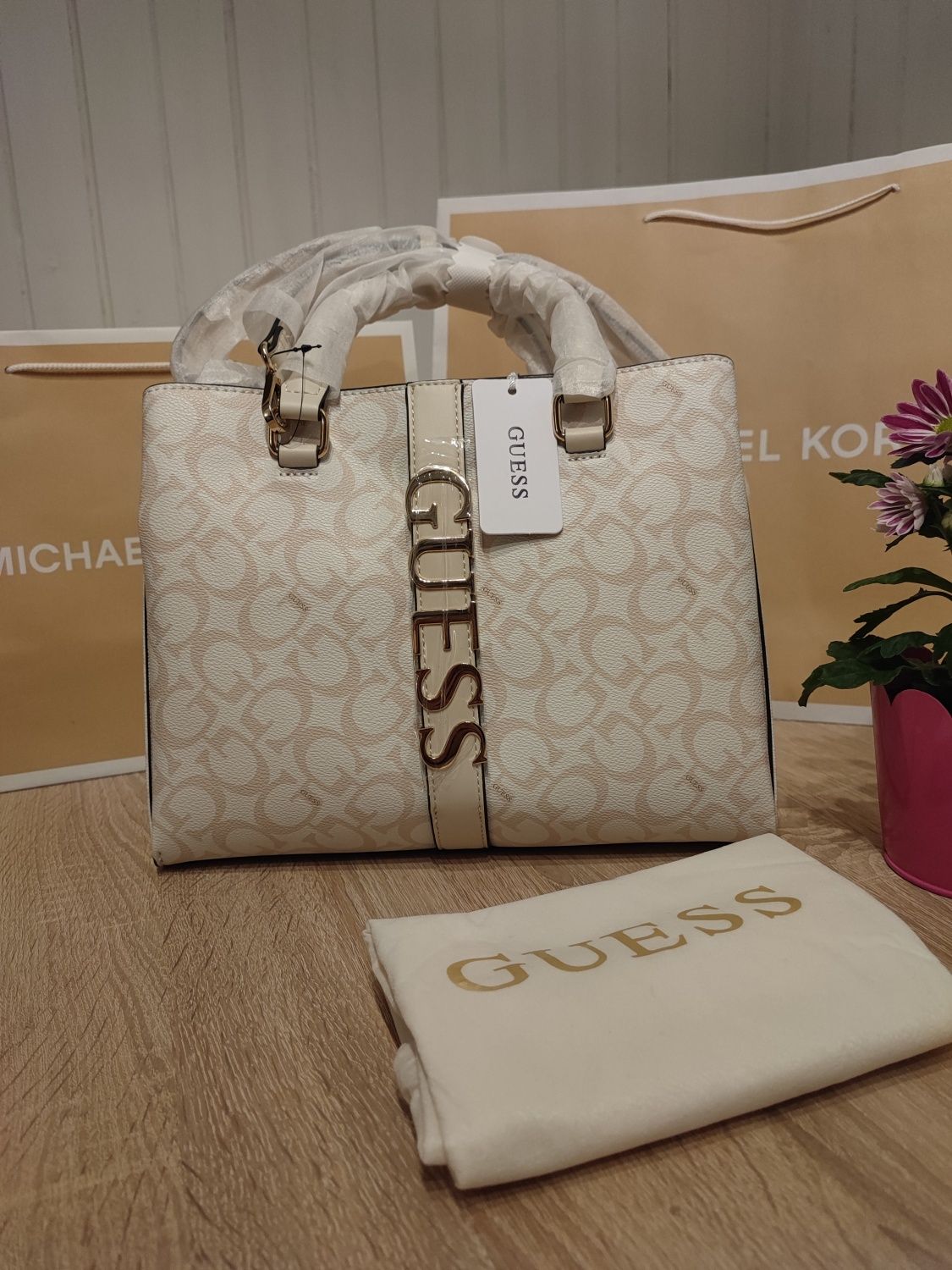 Torebka Guess Garrick Satchel