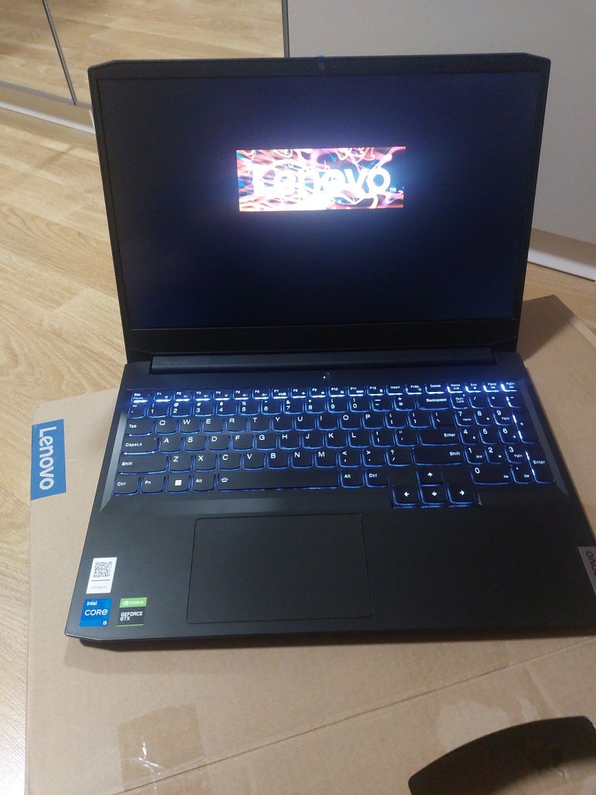 Laptop Lenovo Geaming 3  , i5-11320H GTX1650 !!