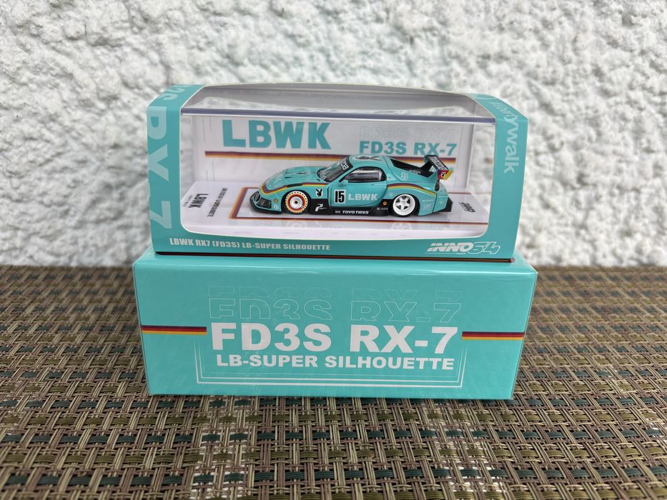 Diversas miniaturas 1/64