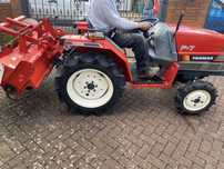 NOWA NIZSZA CENA Kubota , ciagnik komunalny Yanmar F7 nie Kubota