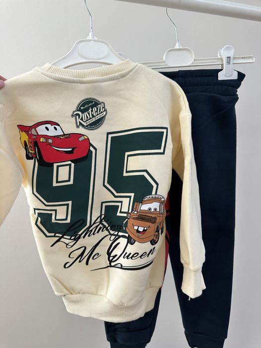 Костюм Тачки МакКвін. Теплий спортивний костюм. Блискавка Маквін. Zara