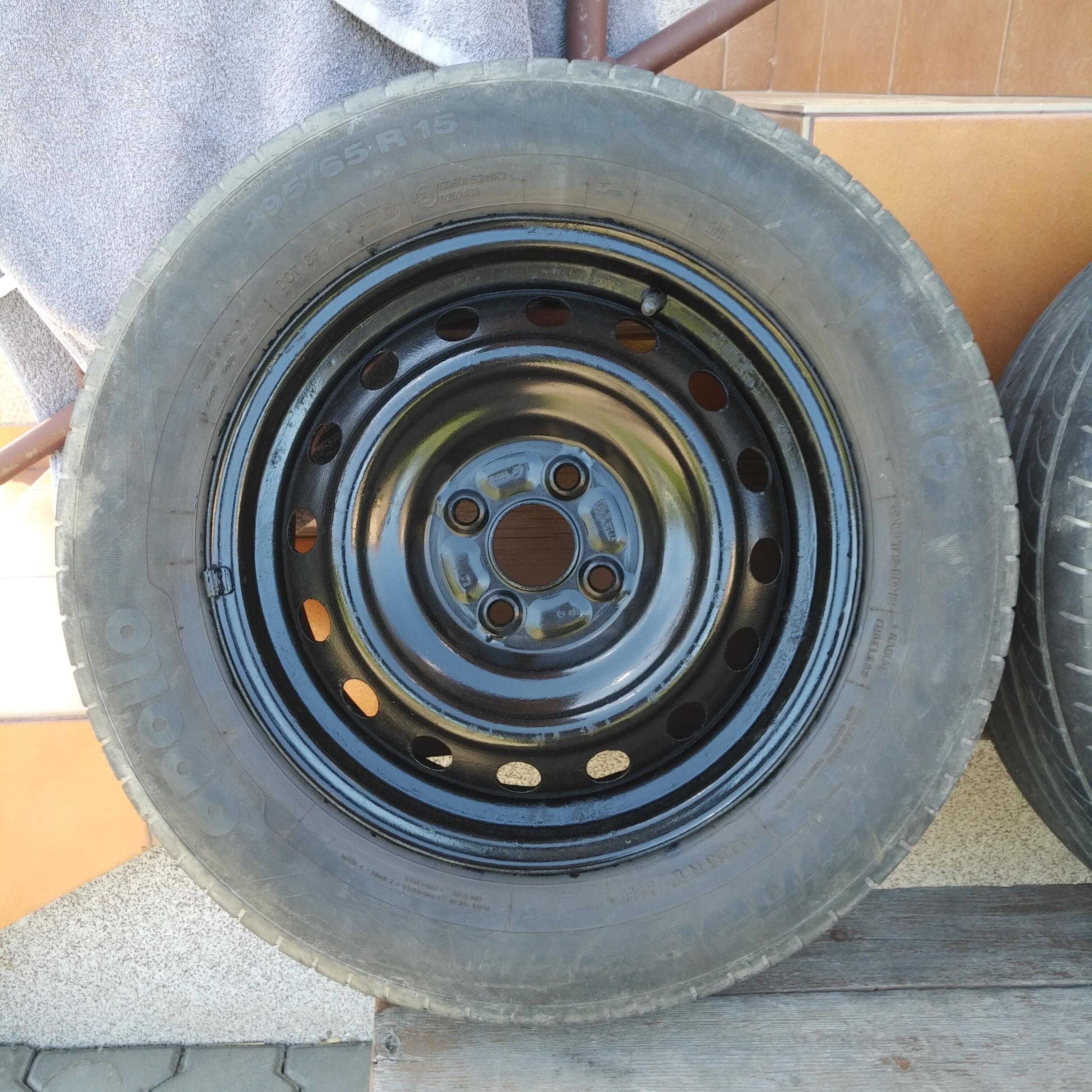 4 letnie kola 195/65 R15 stalowa felga Toyota Suzuki Fiat