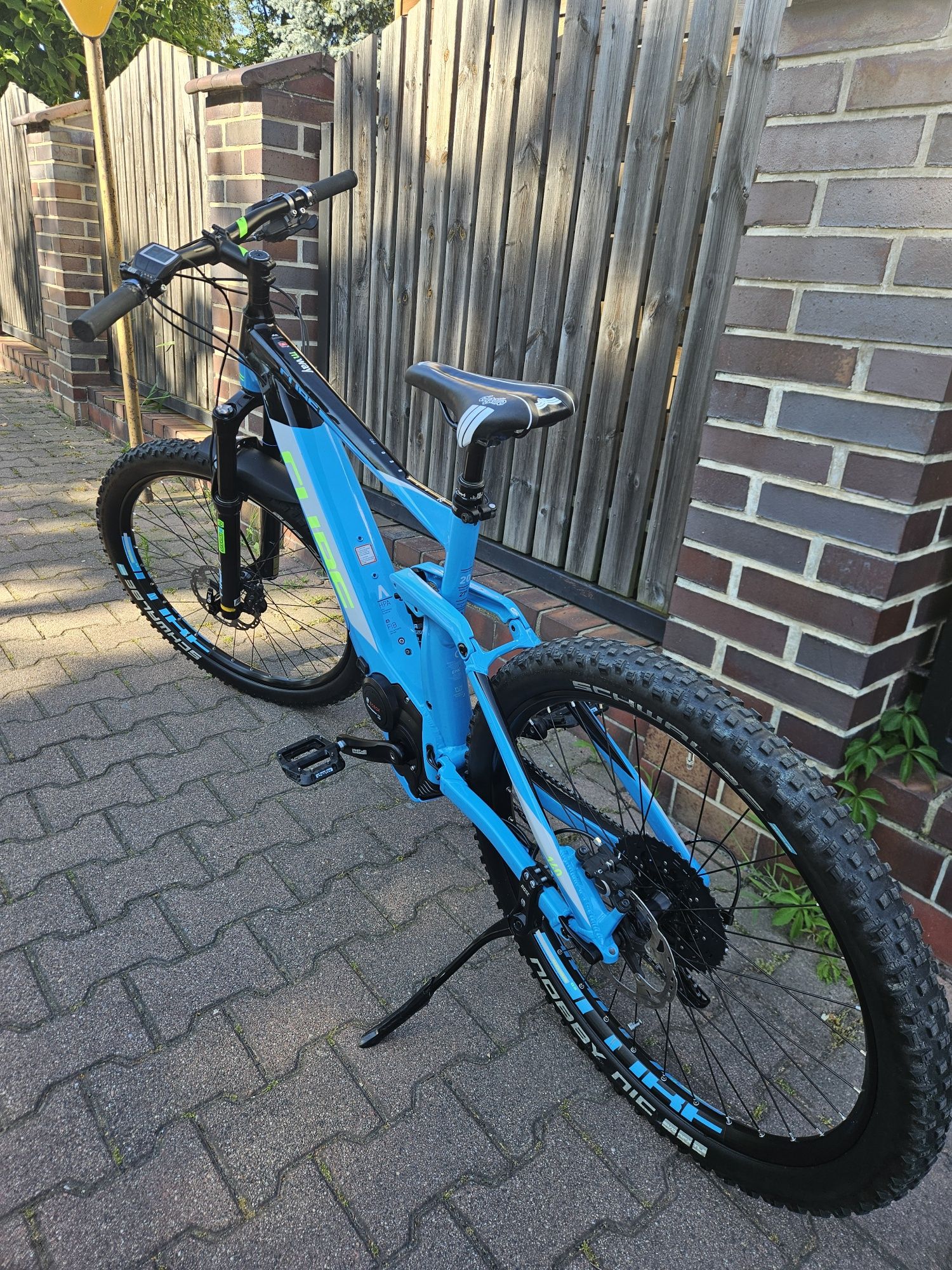 Rower elektryczny full mtb Cube stereo 140 ładny