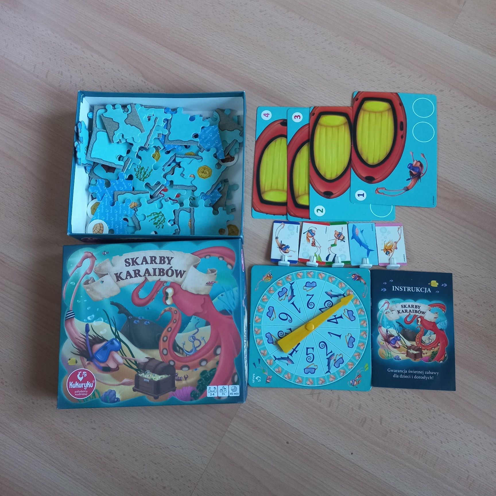 Zestaw gier planszowych i puzzli