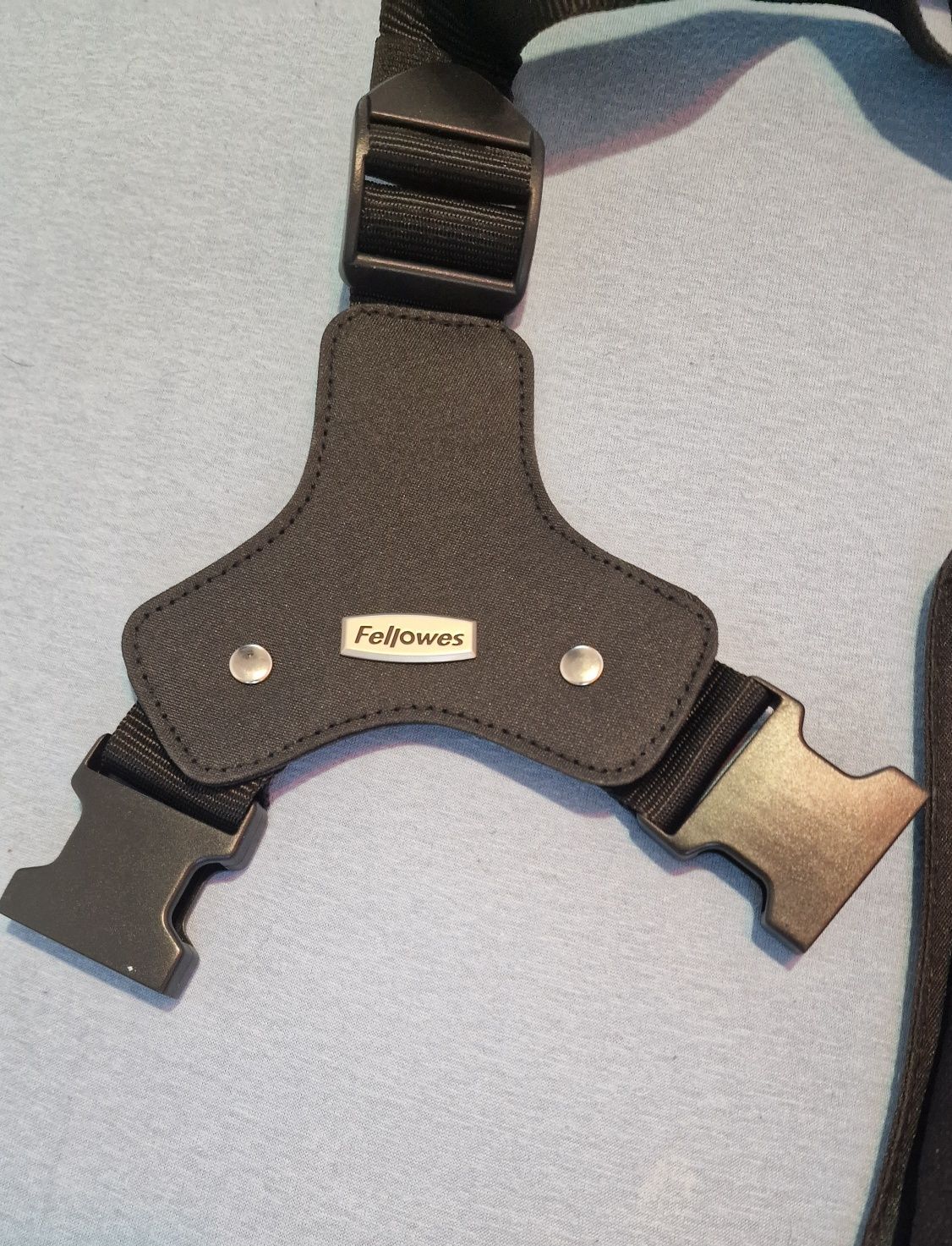 Podporka ergonomiczna Fellowes na krzesło wspiera  kręgosłup