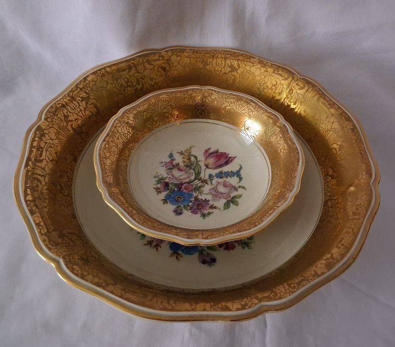 Rosenthal Chippendale_Porcelanowa misa na stopie