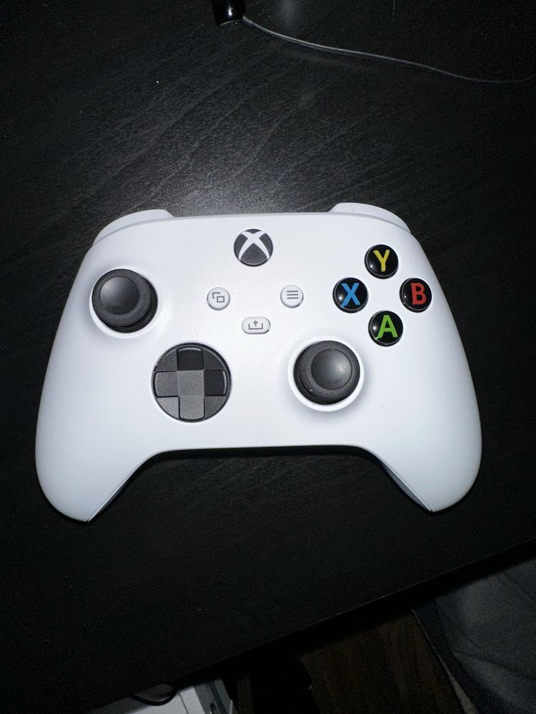 Xbox Serie S com extras