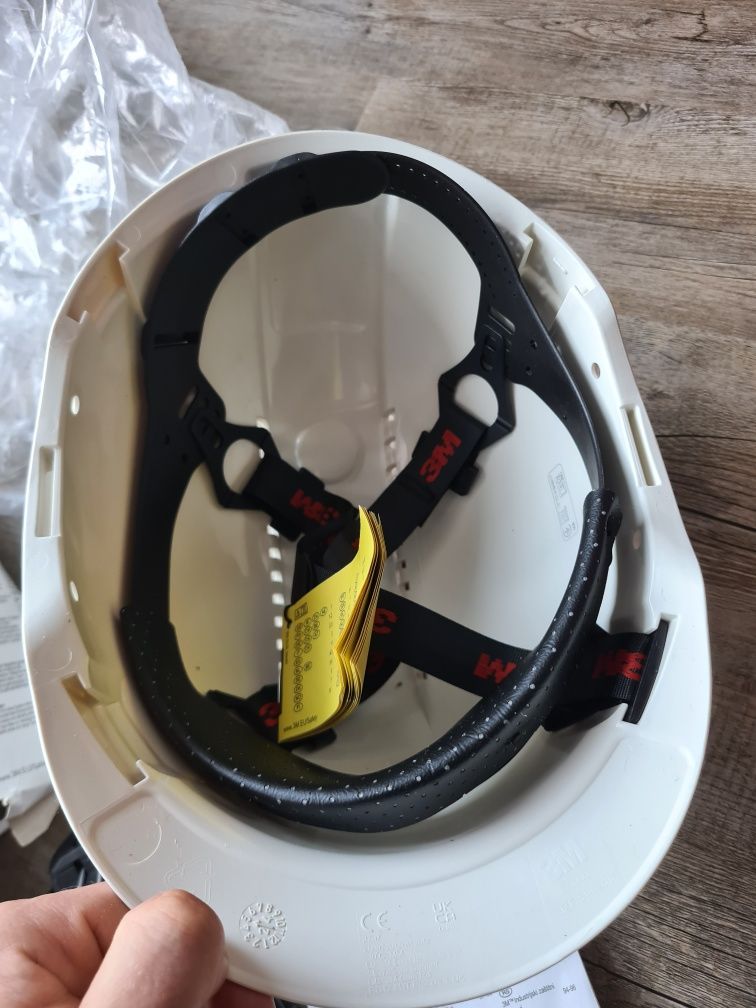 Nowy zestaw kask nauszniki ochronne 3M peltor optime