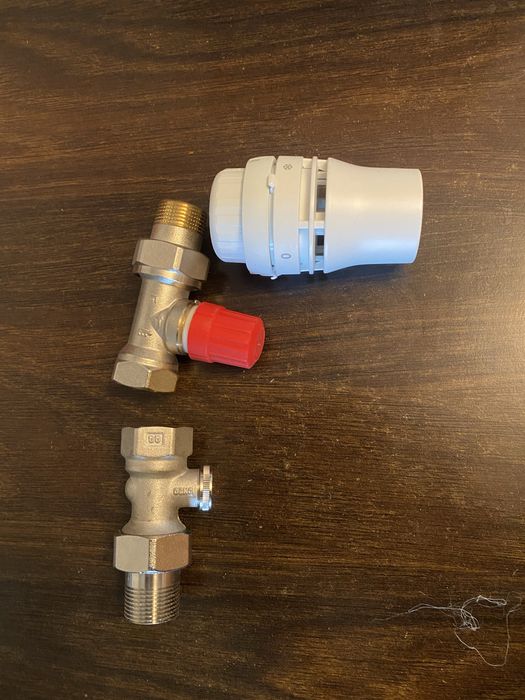 Zestaw grzejnikowy PROSTY 3/4 Danfoss termostat i powrotny