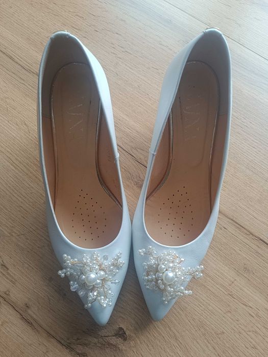 Sprzedam buty ślubne rozm.40
