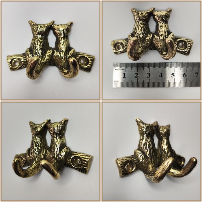 Бронзові вішалки,гачки,ключниці.