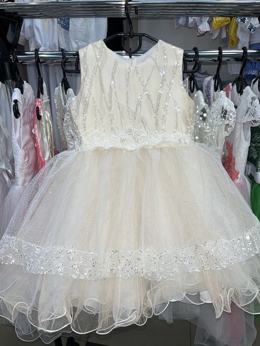 Дитячі святкові сукні