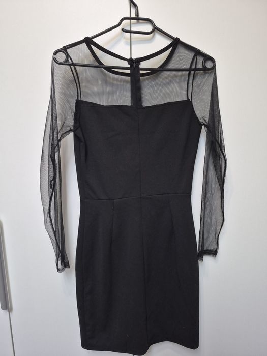 Czarna sukienka z rękawami z siateczki, na Sylwestra, karnawał