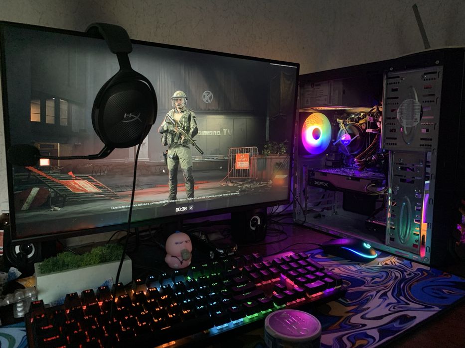 Продам ПК полную сборку ПК+клавиатура+наушники+монитор+коврик