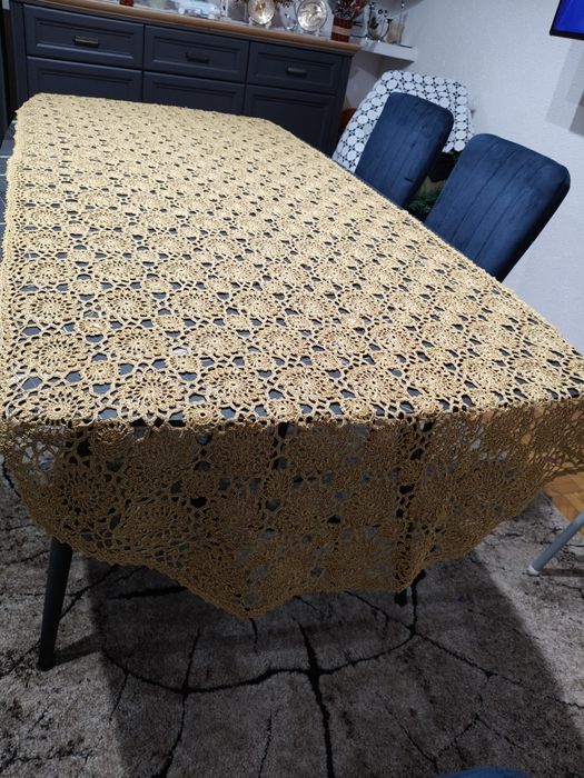 Ręcznie robiony obrus,bieżnik 250x90