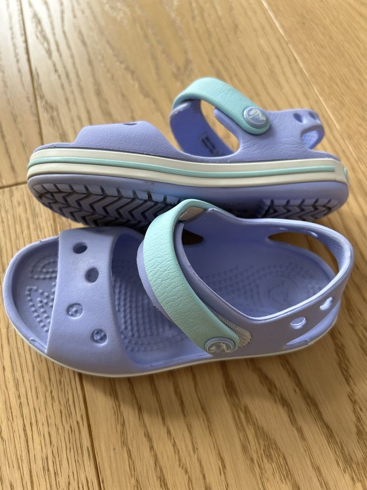 Crocs c8 (24/25)