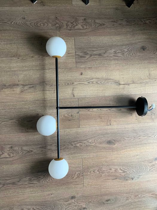 Zestaw lamp sufitowych i kinkietów marki Sigma Lighting