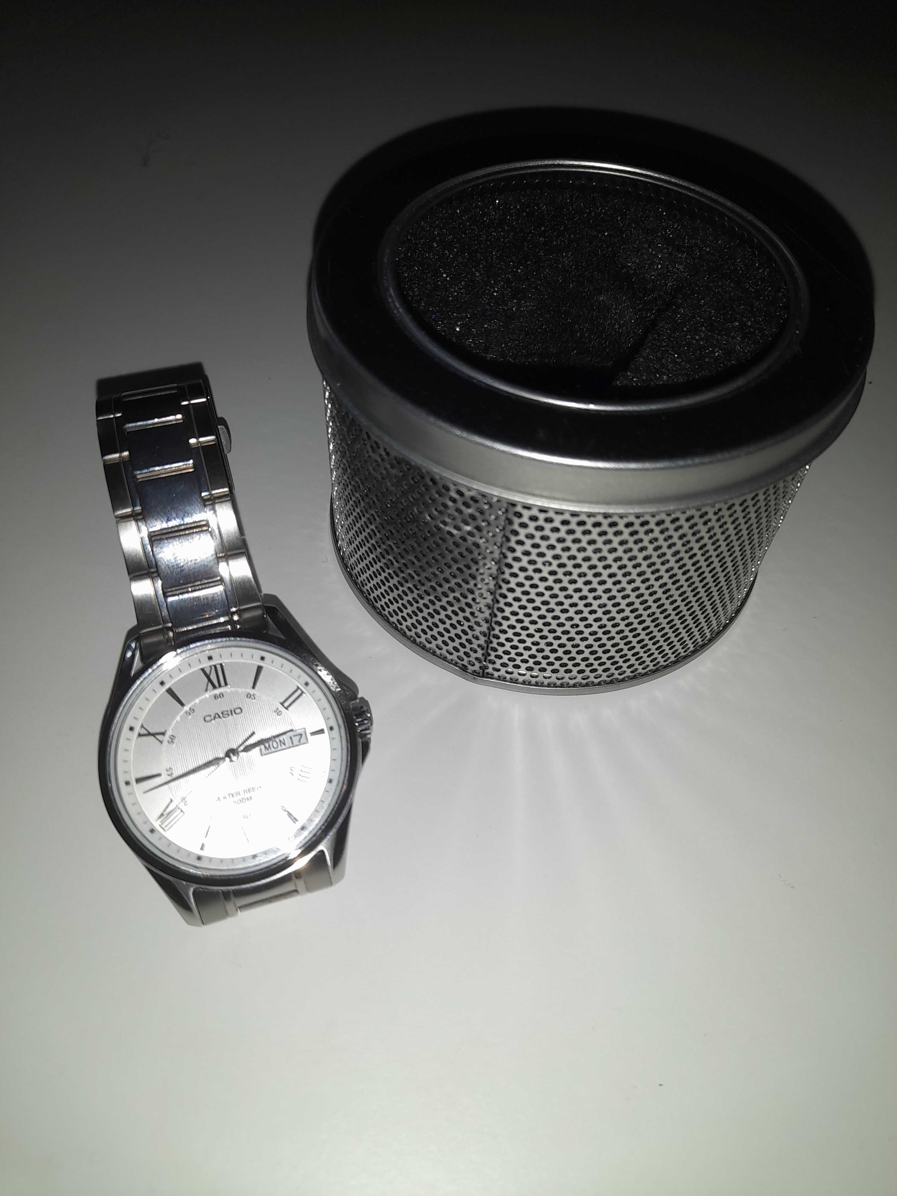Piękny zegarek Casio