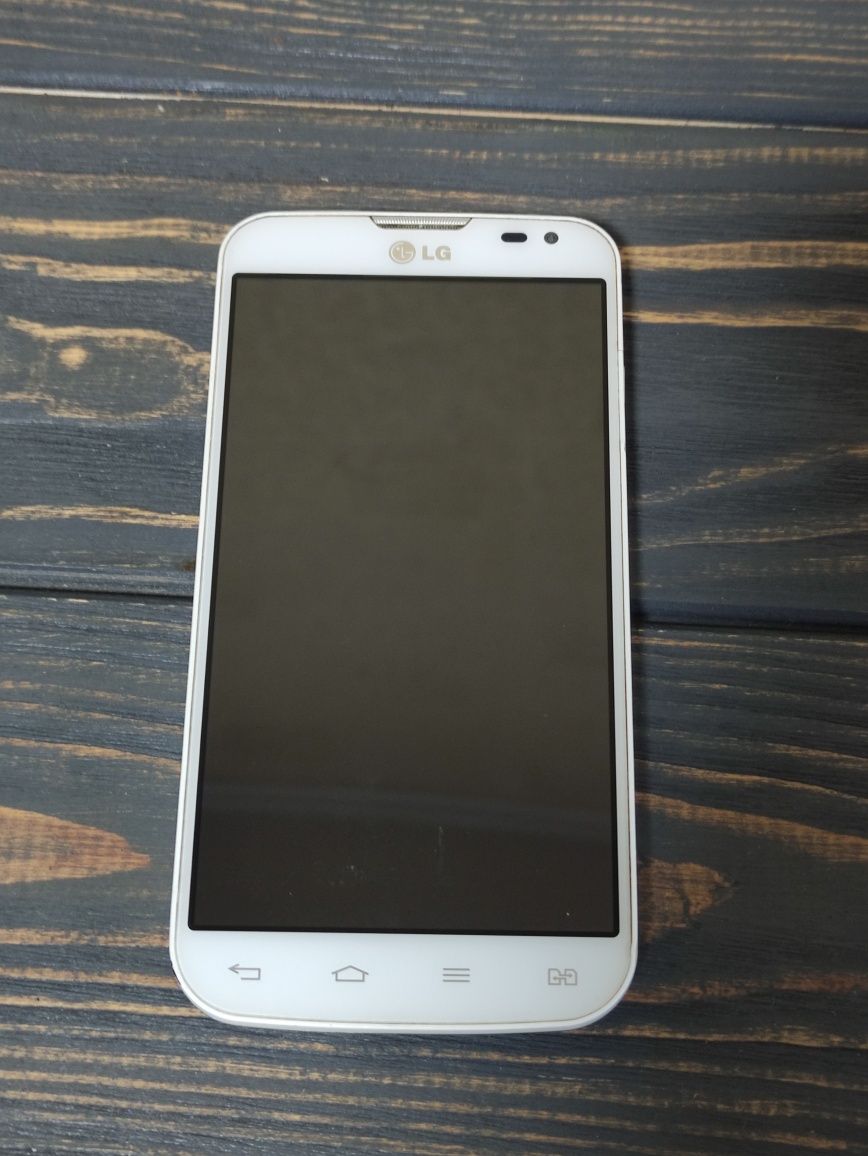 Смартфон LG D410 L90 Dual white