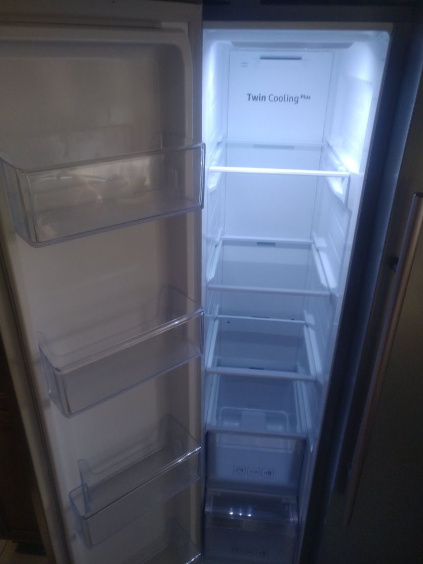 Lodówka duża Samsung