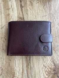 Brązowy portfel Lucleon NOWY
