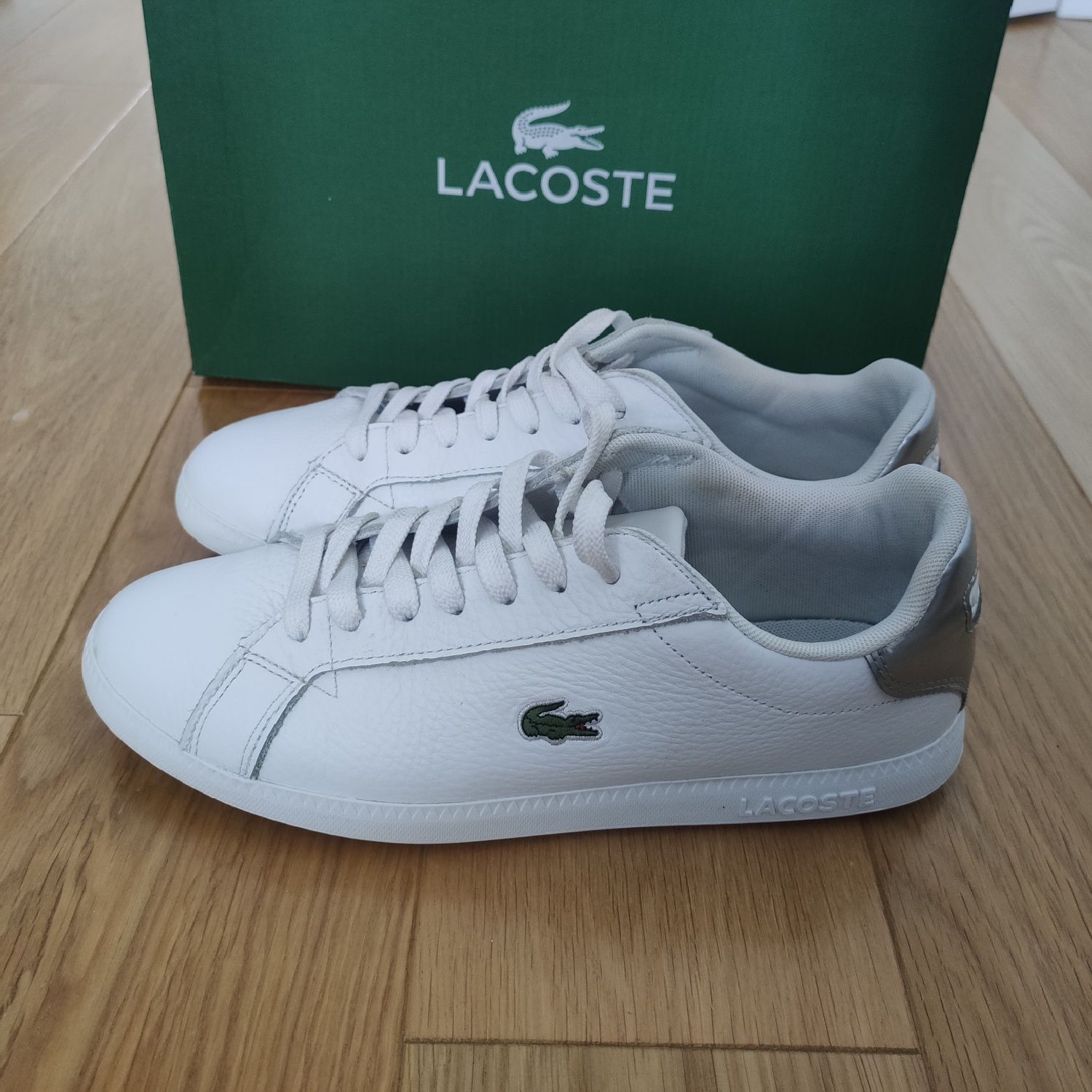 Lacoste białe sneakersy 39