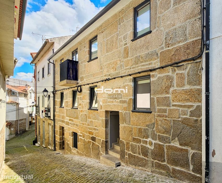 Prédio T7 no centro Termal