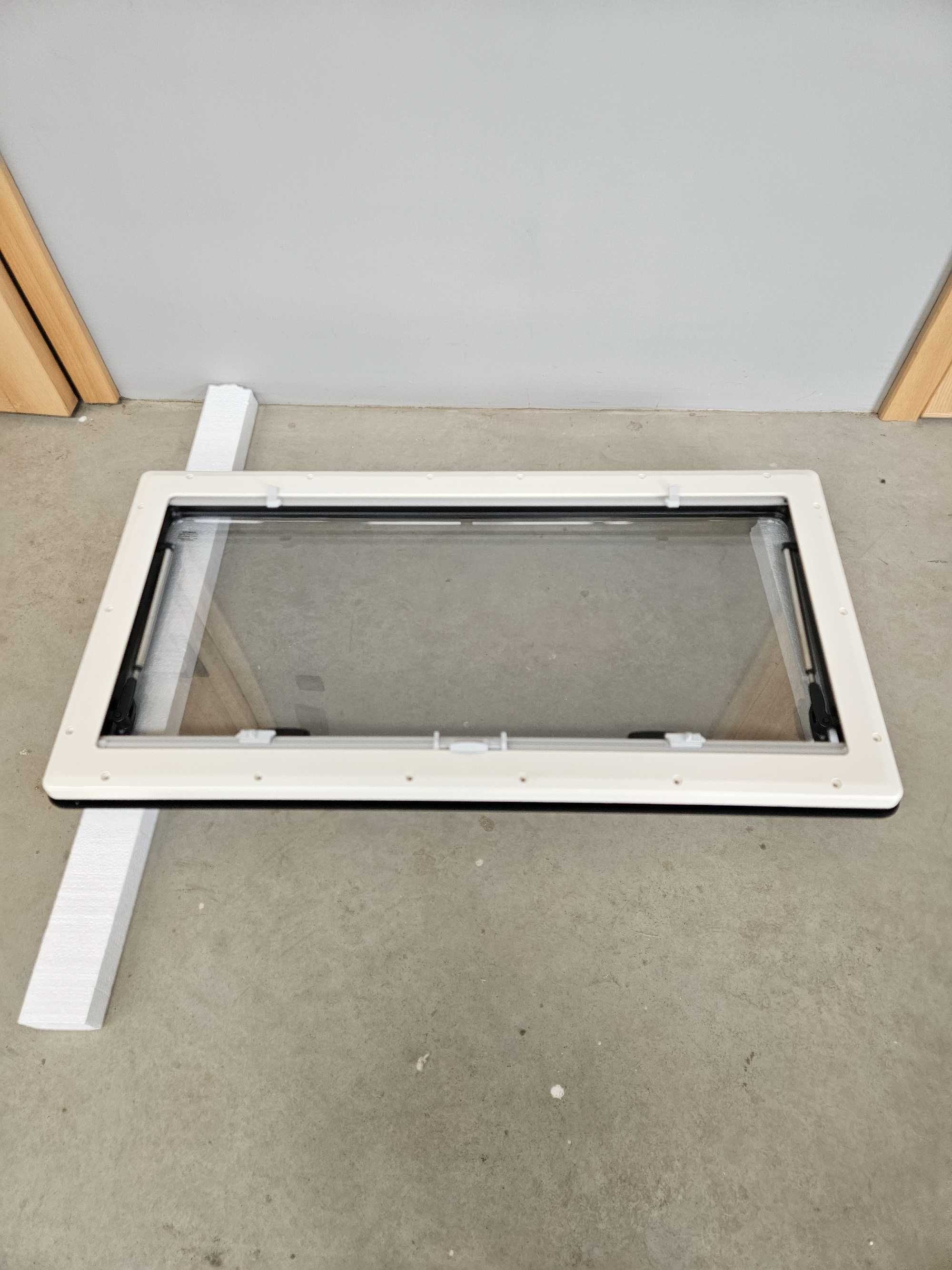 Okno Dometic do przyczepy kampera 110/55 cm otwór montażowy