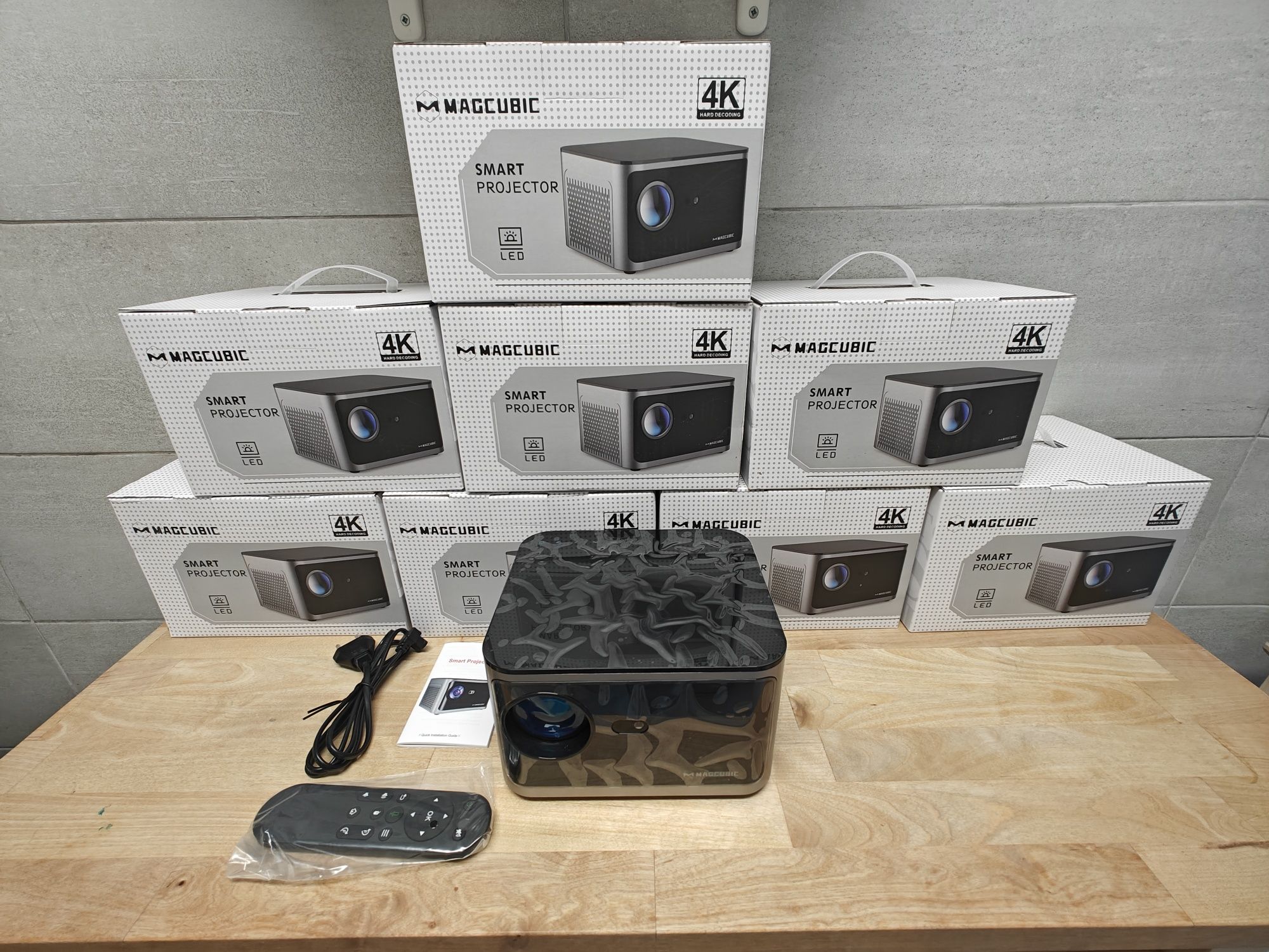 Projetor led 9500 lumens + Android + NATIVA 1080P + keystone 4D
