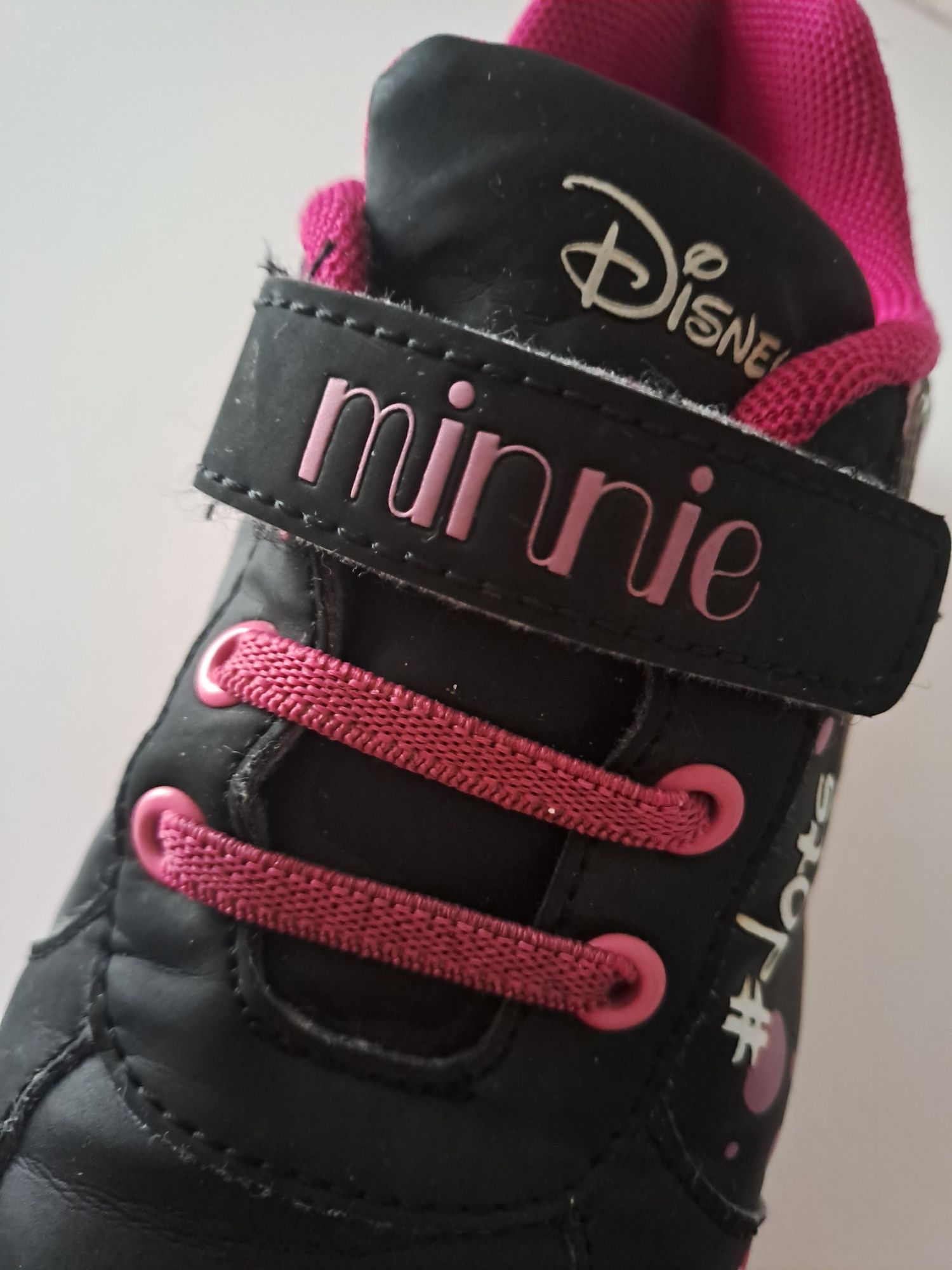 Buty rozmiar 32 minnie Mouse stan bardzo dobry