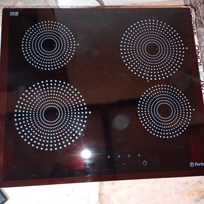 Електрична варильна поверхня Perfelli VH 6