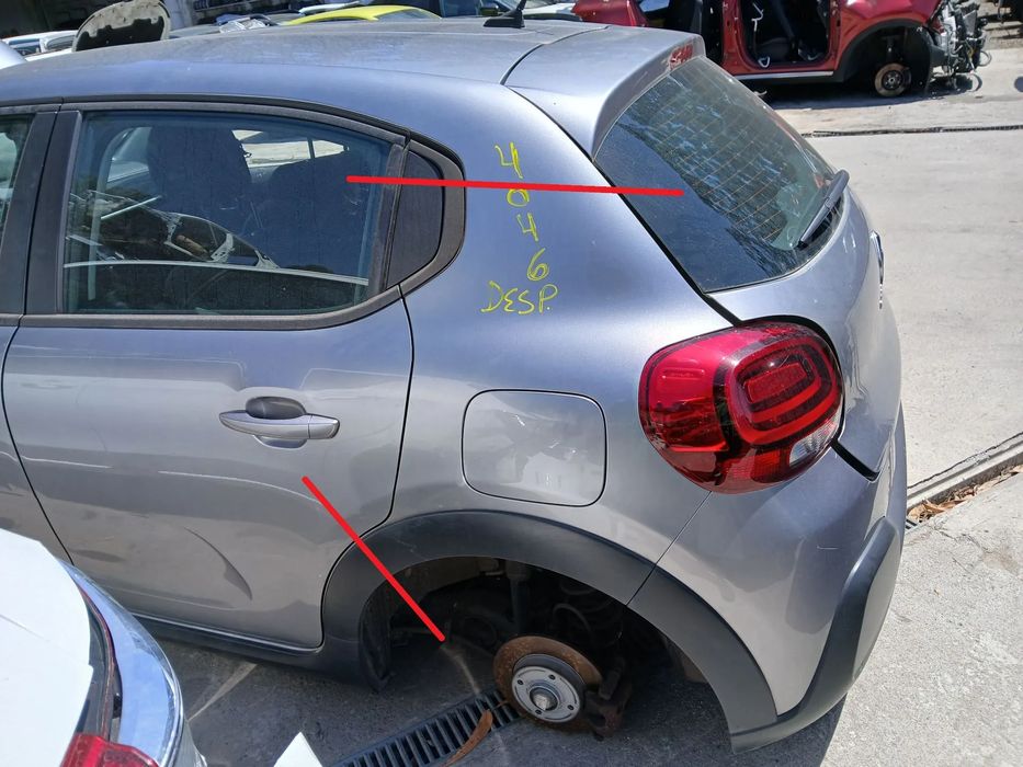 Painel trás esquerdo CITROËN C3 III (SX)