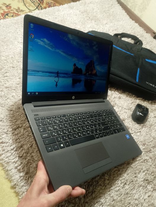 Ноутбук hp 2023 рік/500gb/4озу/15,6"/+сумка і мишка