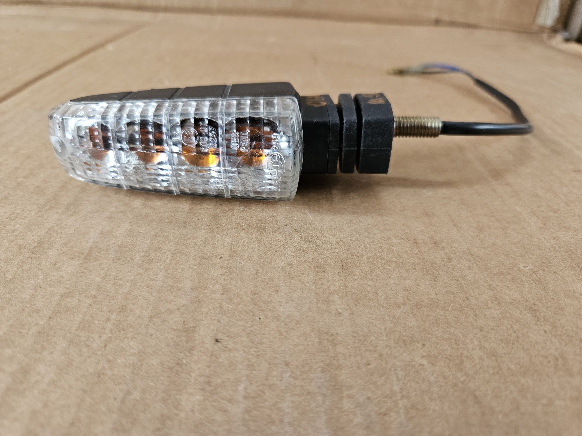 Aprilia RS 50 RS 125 RS50 RS125 kierunkowskaz prawy przód przedni 06-1